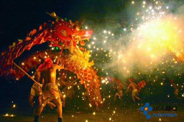 元宵节习俗耍龙灯 元宵节习俗耍龙灯
